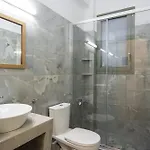 V فندق ذلفي