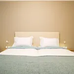 فندق V