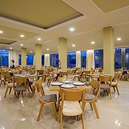 Hotell V 4*